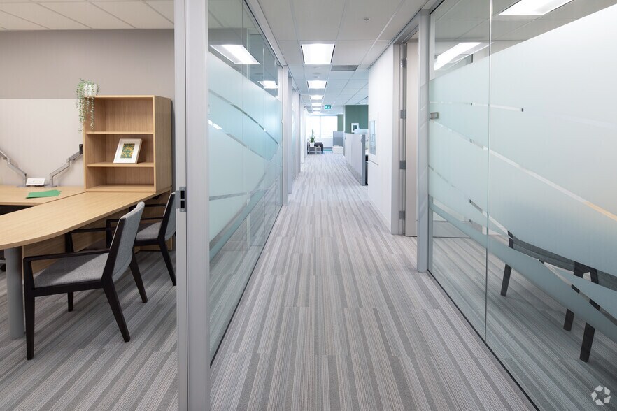 More Photos Of 1290 Central Pky W, Mississauga Office For Lease