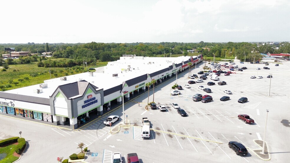More Photos Of 14166-15150 Us Highway 19, Hudson Unknown For Lease