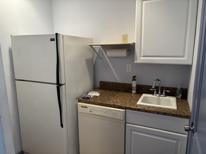 More Photos Of 10 Annapolis St, Annapolis Freestanding For Sale