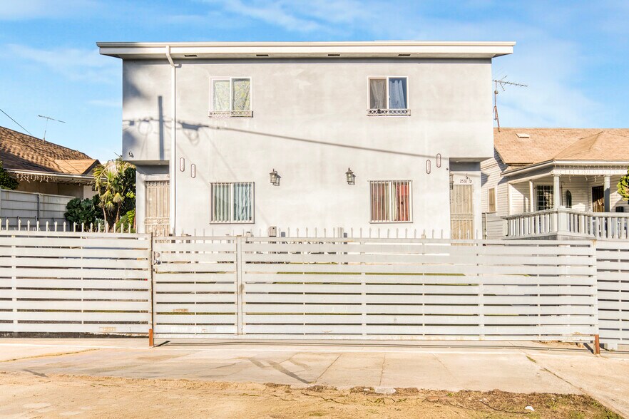 More Photos Of 2531 Folsom St, Los Angeles Apartments For Sale