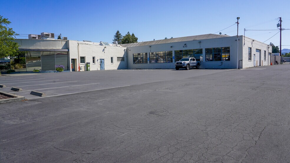 Primary Photo Of 930 S A St, Santa Rosa Freestanding For Lease