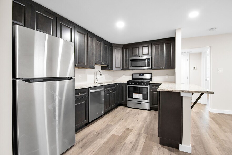 More Photos Of 202 Foundry St, Florence Apartments For Sale