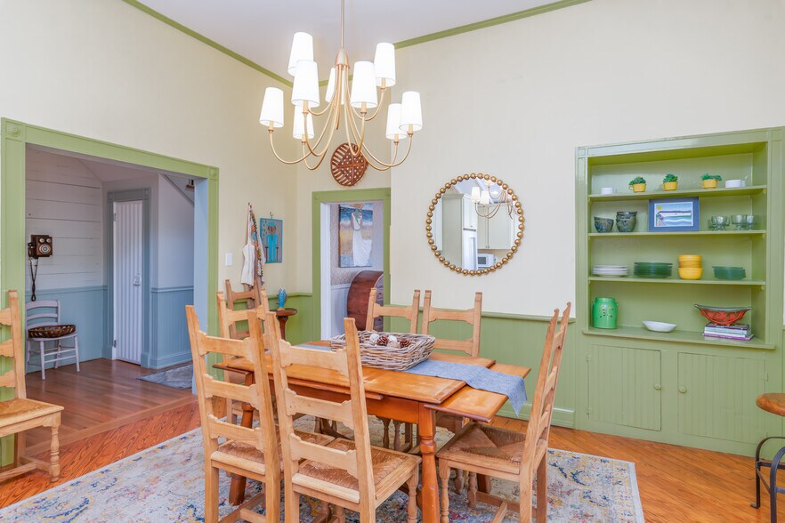 More Photos Of 401 E Bridge St, Wetumpka Specialty For Sale