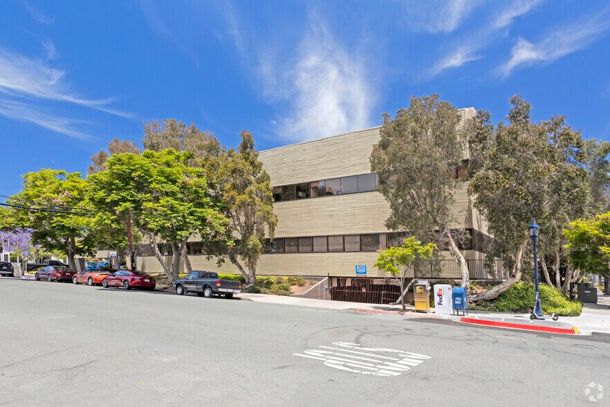 More Photos Of 3200 4th Ave, San Diego Office For Lease