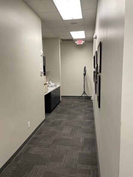 More Photos Of 4350 Main St, Harrisburg Storefront Retail Office For Lease