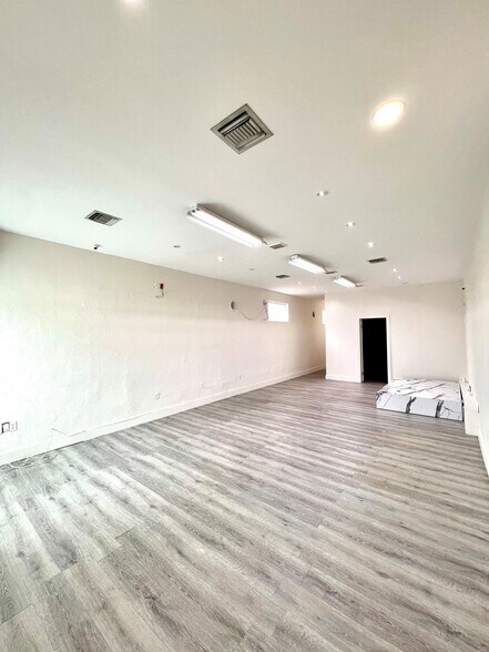 More Photos Of 3030-3036 NW 7th Ave, Miami Storefront For Lease