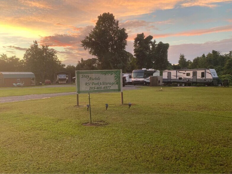 Primary Photo Of 12606 Holt Peterson Rd, Cottondale Trailer Camper Park For Sale