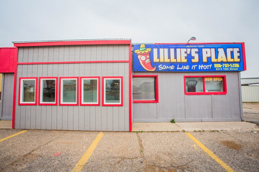Primary Photo Of 6313 19th St, Lubbock Fast Food For Sale