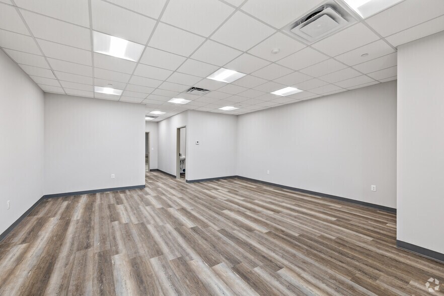 More Photos Of 7100 NW 36th Ave, Miami Warehouse For Lease