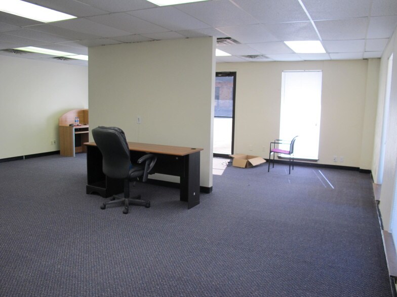 More Photos Of 1615 Dorchester Dr, Plano Office For Lease