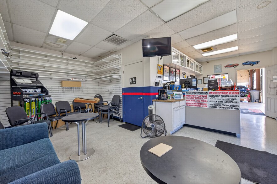 More Photos Of 12641 Westheimer Rd, Houston Auto Repair For Sale