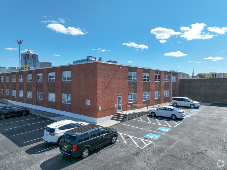 More Photos Of 415 N Edgeworth St, Greensboro Office For Lease