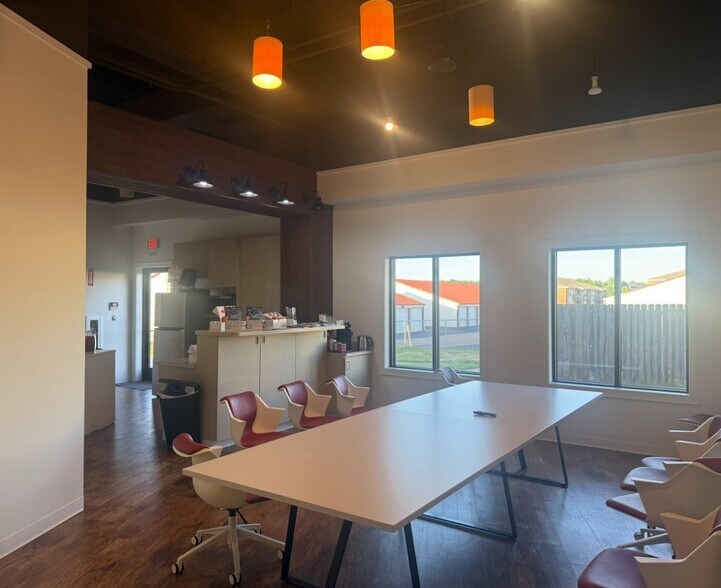 More Photos Of 5540 N Farmer Branch Rd, Ozark Unknown For Lease