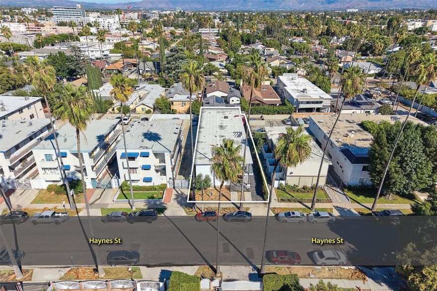 More Photos Of 14317 Haynes St, Van Nuys Apartments For Sale