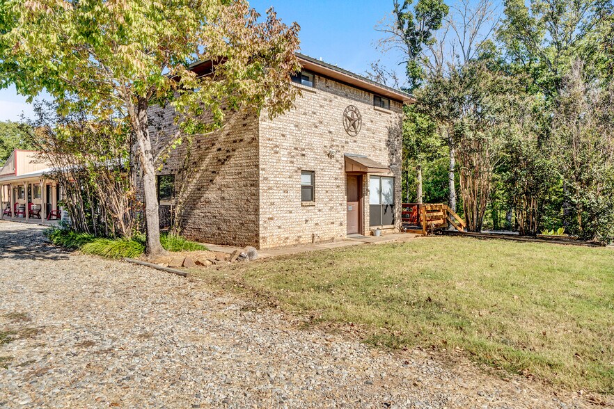 More Photos Of 2784 W State Highway 154, Quitman Hotel For Sale