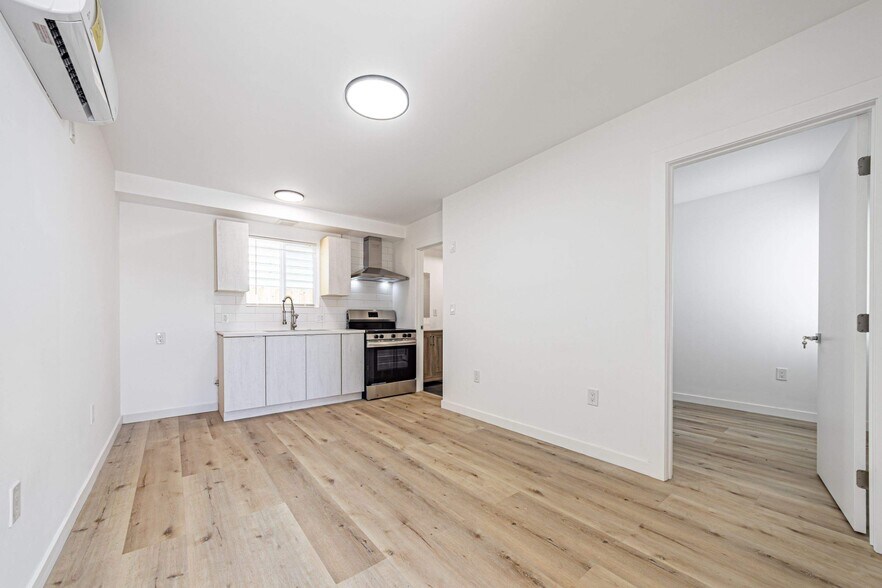 More Photos Of 4626 Wall St, Los Angeles Apartments For Sale