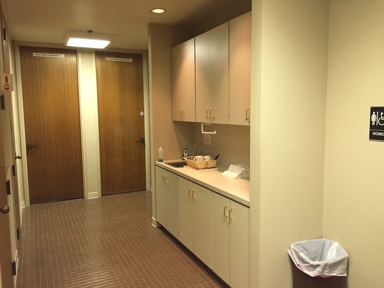 More Photos Of 1400 N Dutton Ave, Santa Rosa Medical For Sale