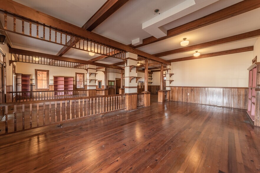 More Photos Of , Marion Unknown For Sale