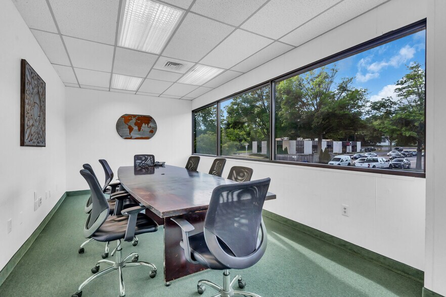 More Photos Of 788 Shrewsbury Ave, Tinton Falls Office For Sale