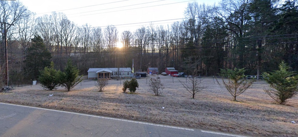 More Photos Of 12017 Moores Chapel Rd, Charlotte Land For Lease