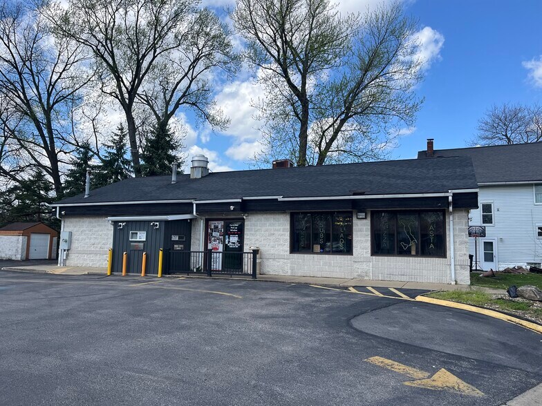 More Photos Of 2160 East Ave, Akron Restaurant For Sale