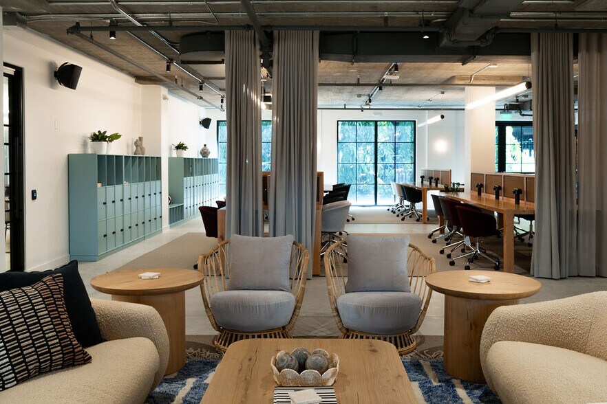 More Photos Of 2143 NW First Ave, Miami Loft Creative Space For Lease