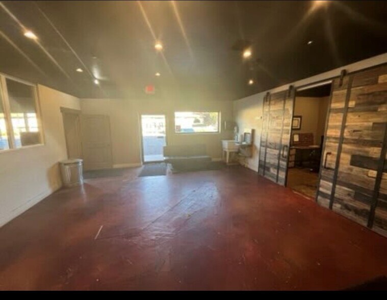 More Photos Of 400-448 N Freedom Blvd, Provo Storefront Retail Office For Lease