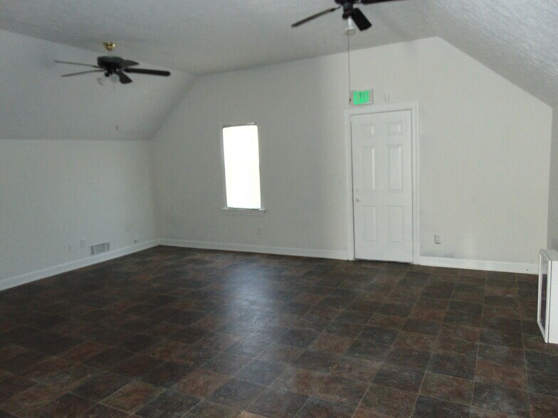 More Photos Of 2897 Mountain Industrial Blvd, Tucker Medical For Sale