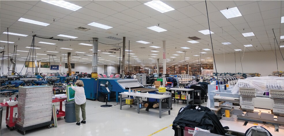 More Photos Of 2600 Cherry Ln, Fort Worth Warehouse For Sale