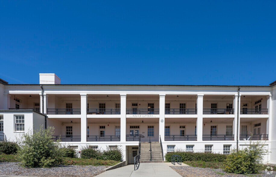 More Photos Of 220 Halleck St, San Francisco Office For Lease