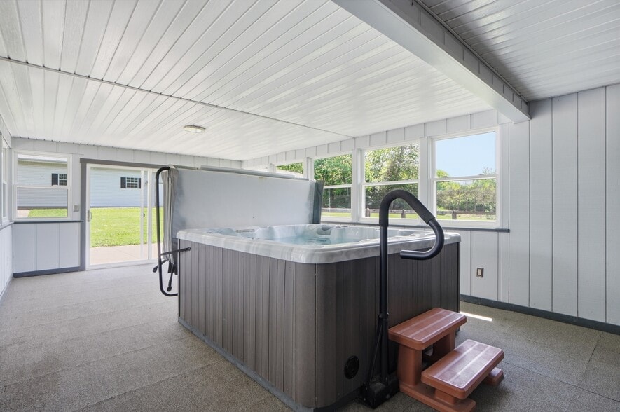 More Photos Of 2996 Millville Shandon Rd, Hamilton Specialty For Sale