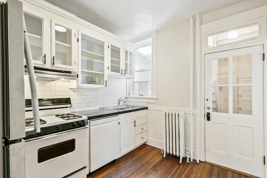 More Photos Of 1400 Detroit St, Denver Apartments For Sale