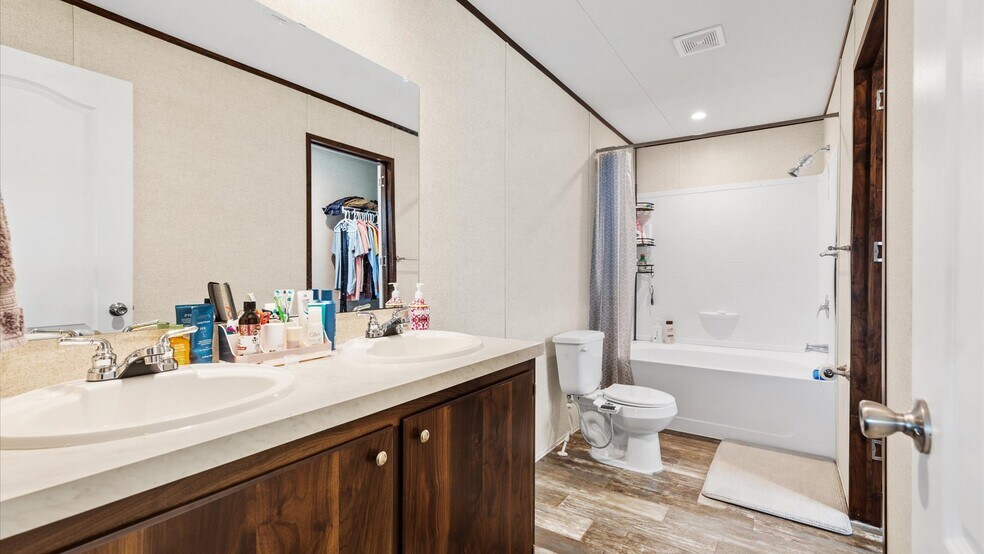 More Photos Of 6286 FM 2146, Jourdanton Land For Sale
