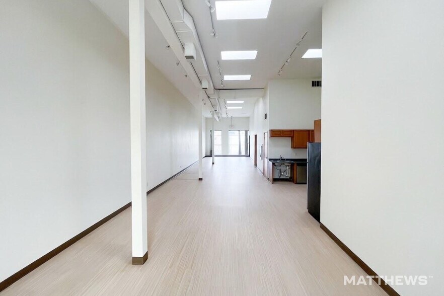 More Photos Of 413-423 Cedar Ave S, Minneapolis General Retail For Lease