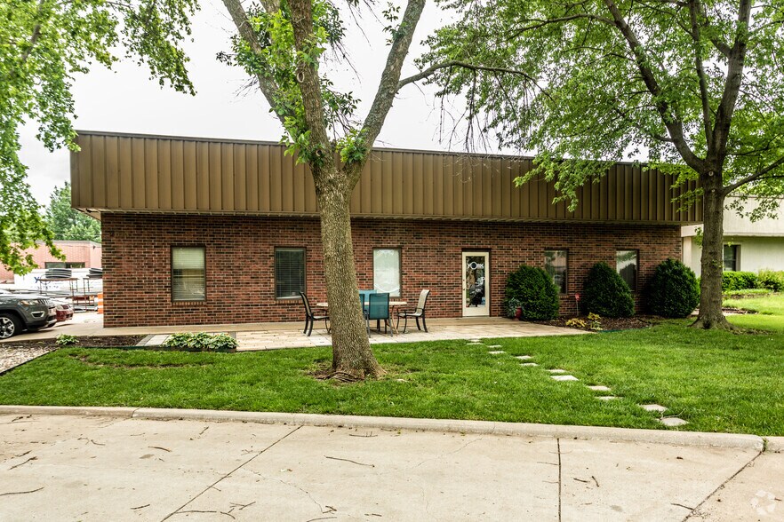 More Photos Of 2013 E Prairie Cir, Olathe Warehouse For Sale