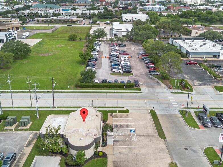 More Photos Of 525 Blossom St, Webster Medical For Sale