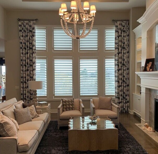 More Photos Of 707 N Frontier Dr, Papillion Service For Sale