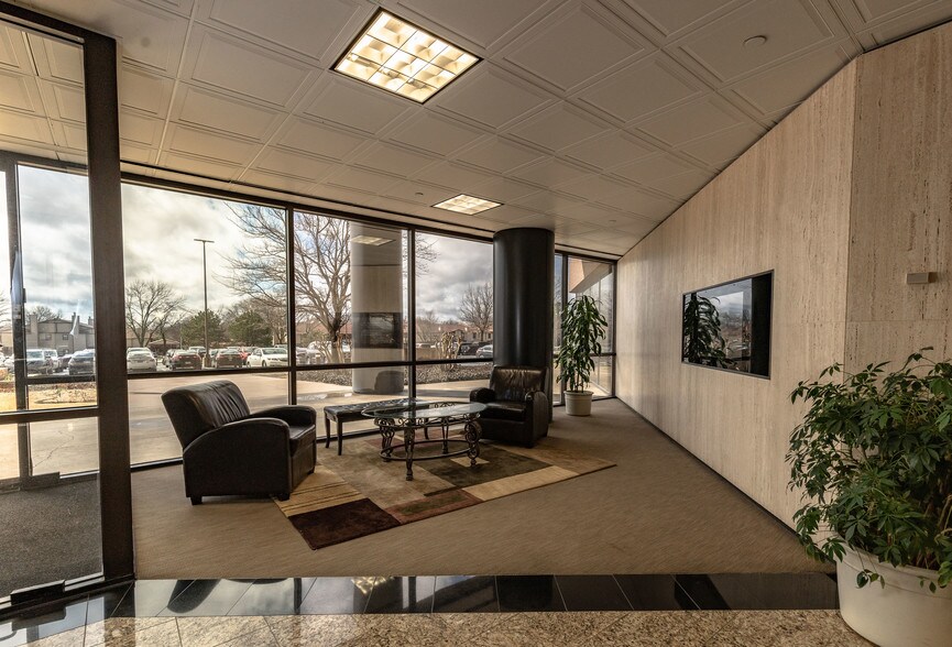 More Photos Of 8023 E 63rd Pl, Tulsa Office For Lease
