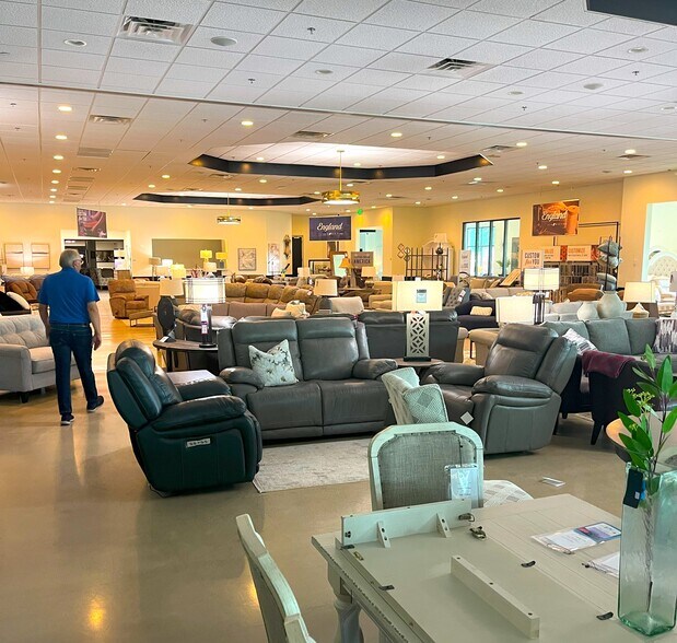 More Photos Of 410 E Us-30 Hwy, Schererville Freestanding For Sale