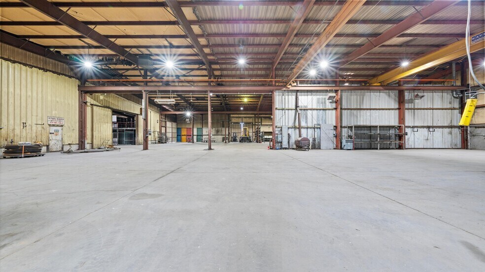 More Photos Of 1722 Morgan Rd, Sunnyside Warehouse For Sale
