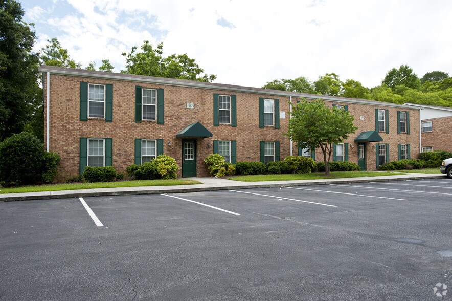 More Photos Of 1204-1216 Lakeview Dr NW, Conyers Apartments For Sale