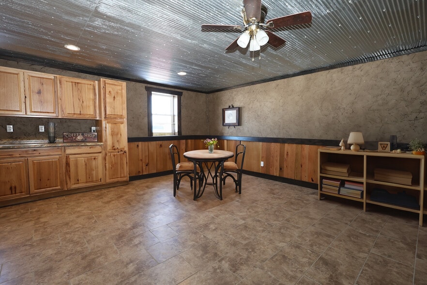 More Photos Of 4748 N 4318, Pryor Flex For Sale