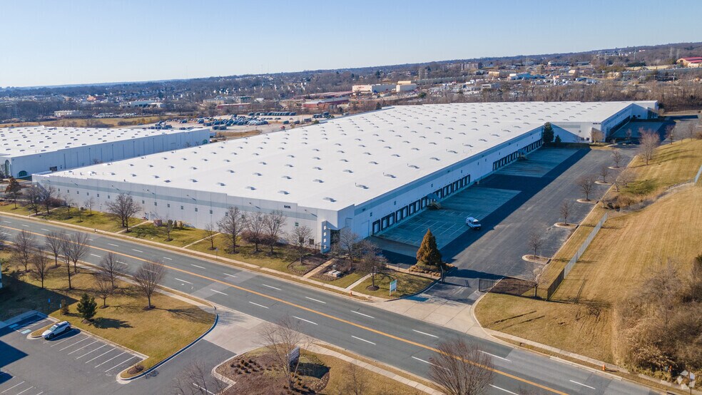 More Photos Of 8416 Kelso Dr, Rosedale Distribution For Lease