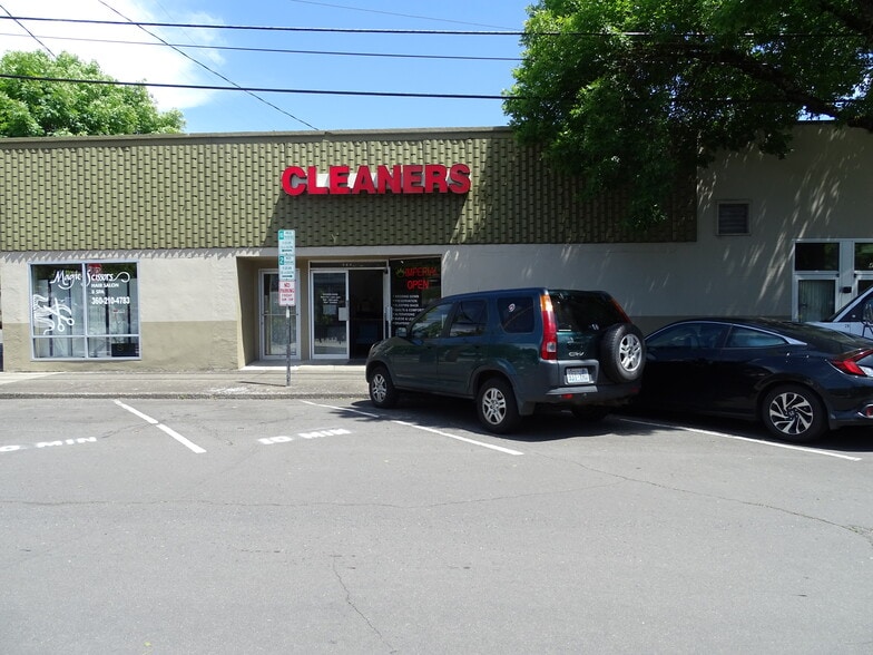 More Photos Of 308-318 NE 5th Ave, Camas Storefront For Lease