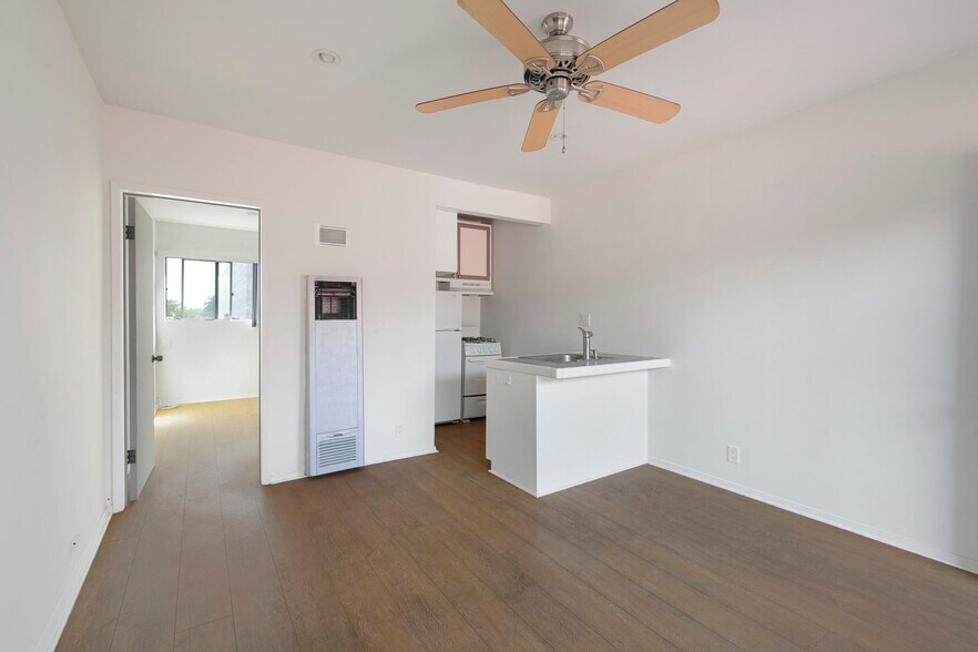 More Photos Of 1719 N Wilton Pl, Los Angeles Apartments For Sale