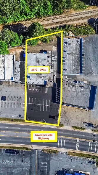 More Photos Of 3972-3976 Lawrenceville Hwy, Tucker Storefront For Lease