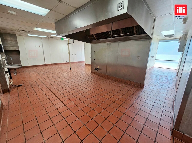More Photos Of 102-116 N Euclid St, Fullerton Auto Repair For Lease