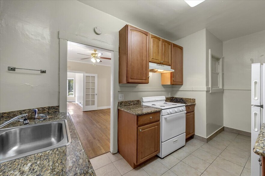 More Photos Of 570 Grand Ave, Oakland Apartments For Sale