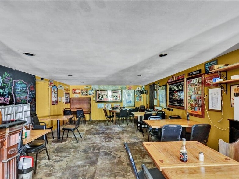 More Photos Of 1634 Moselem Springs Rd, Hamburg Storefront Retail Residential For Sale
