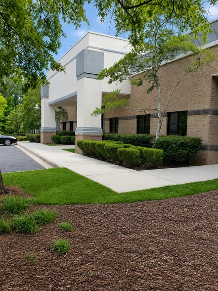 Primary Photo Of 12585 Old Highway 280, Chelsea Light Distribution For Lease